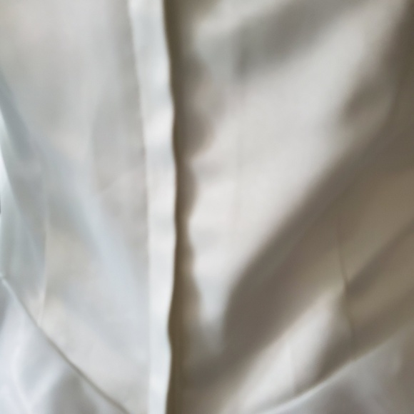 Vintage wedding dress with new veil - Picture 7 of 8